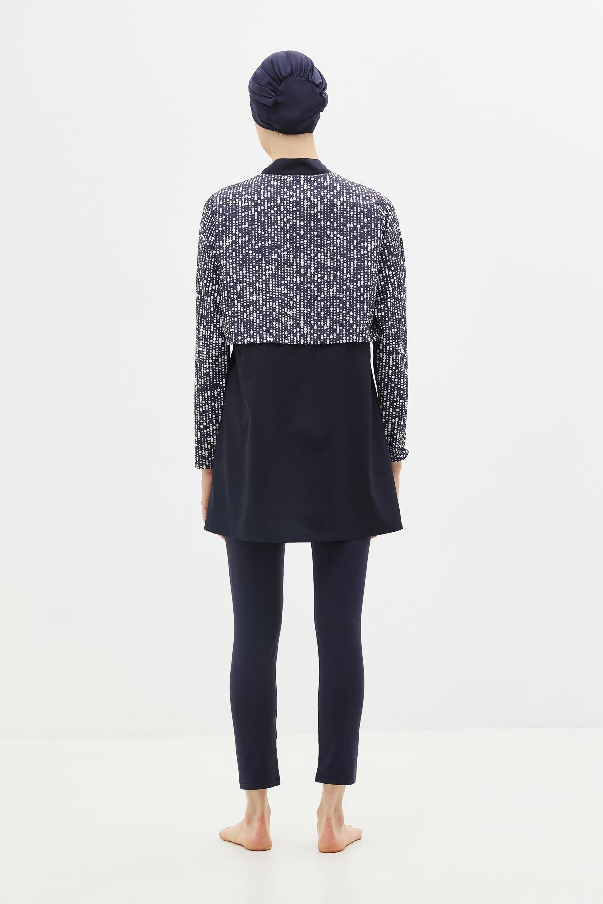 Tam Kapalı 4 lü Tesettür Mayo 4111 Lacivert/Beyaz