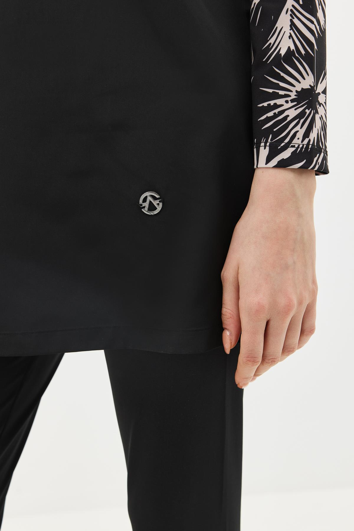 Tam Kapalı 4 lü Tesettür Mayo 4111 Siyah/Çiçekli