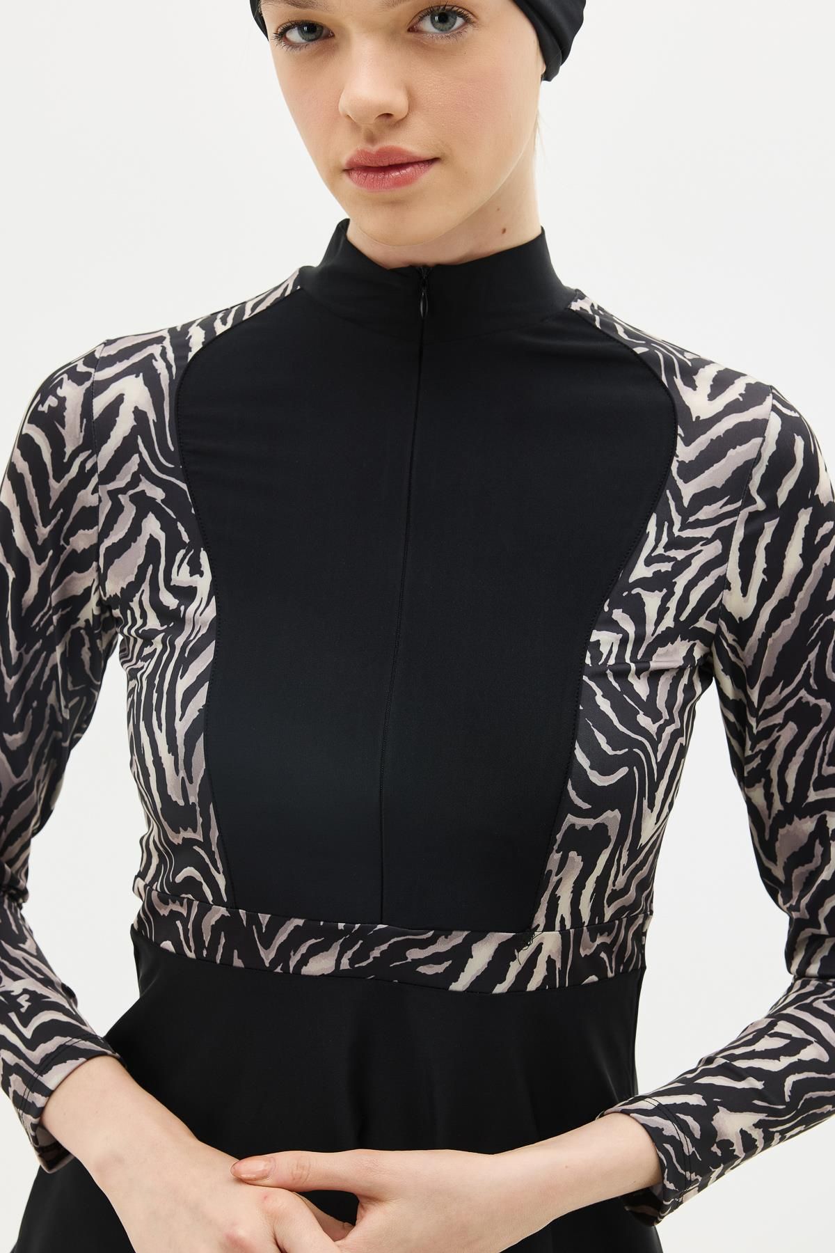 Tam Kapalı 4 lü Tesettür Mayo C14013 Zebra