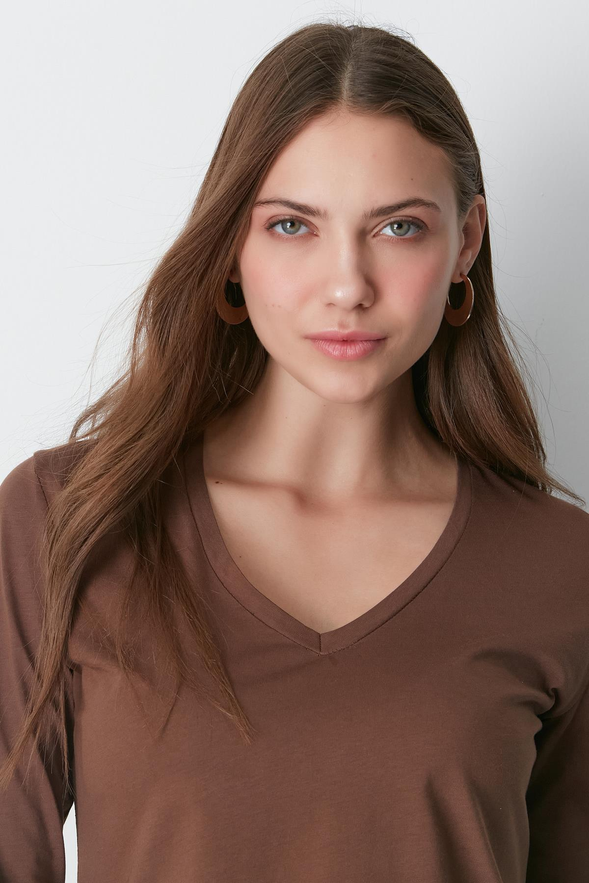 V Yaka Uzun Kol 2'li Basic T-Shirt 954 Füme/Kahverengi