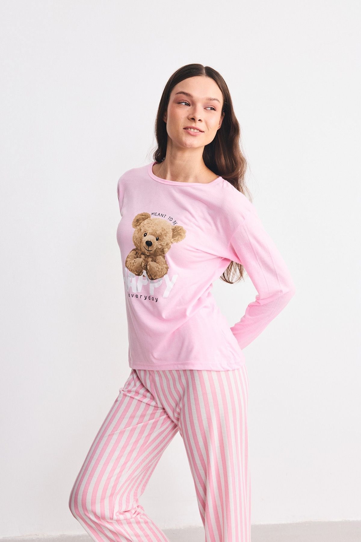 Yumuşak Dokulu Baskılı Pijama Takımı Ayıcık