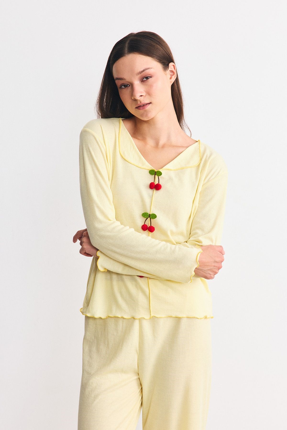 Yumuşak Dokulu Kaşkorse Pijama Takımı Kiraz