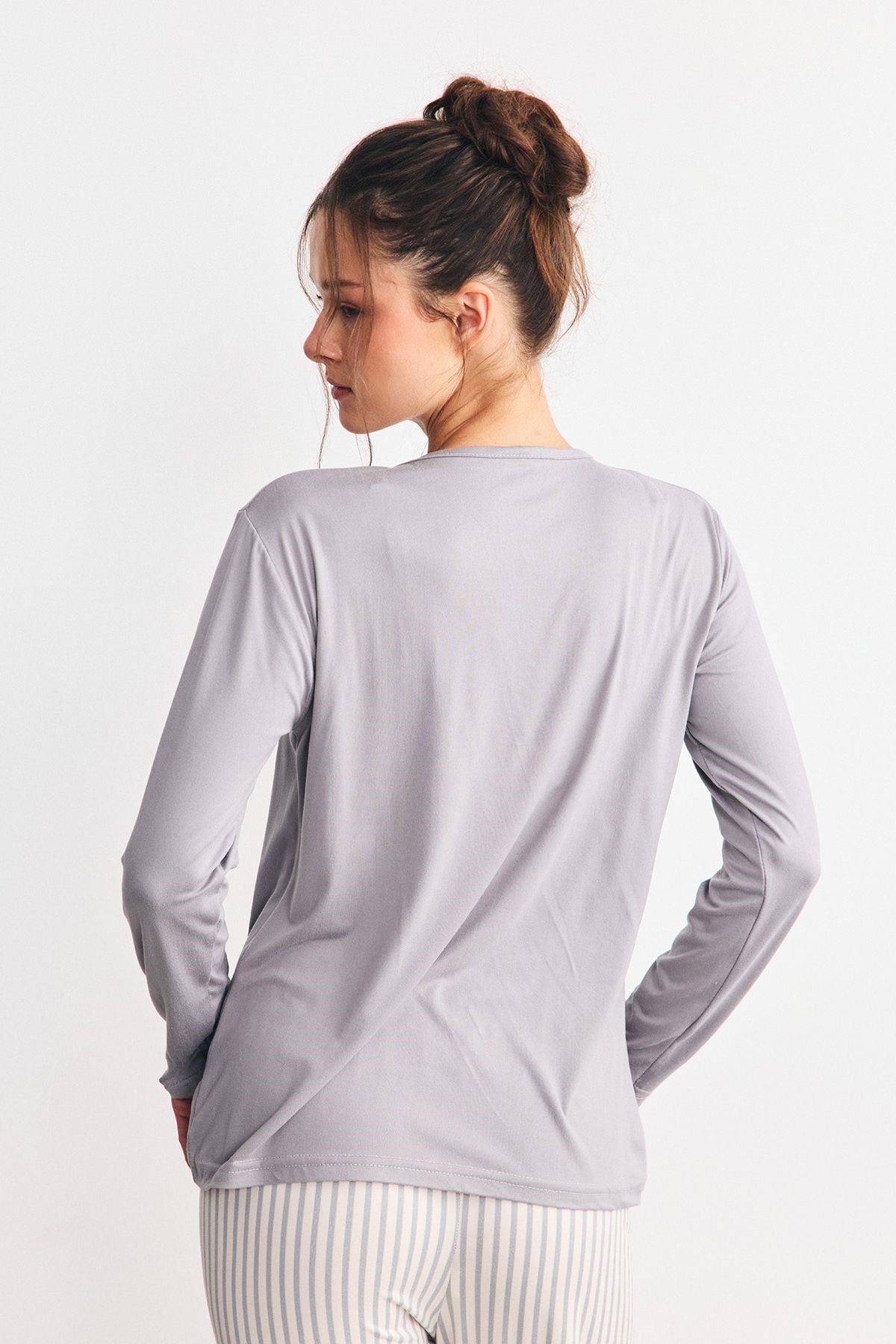 Yumuşak Dökümlü Kumaş Pijama Takımı Çizgi