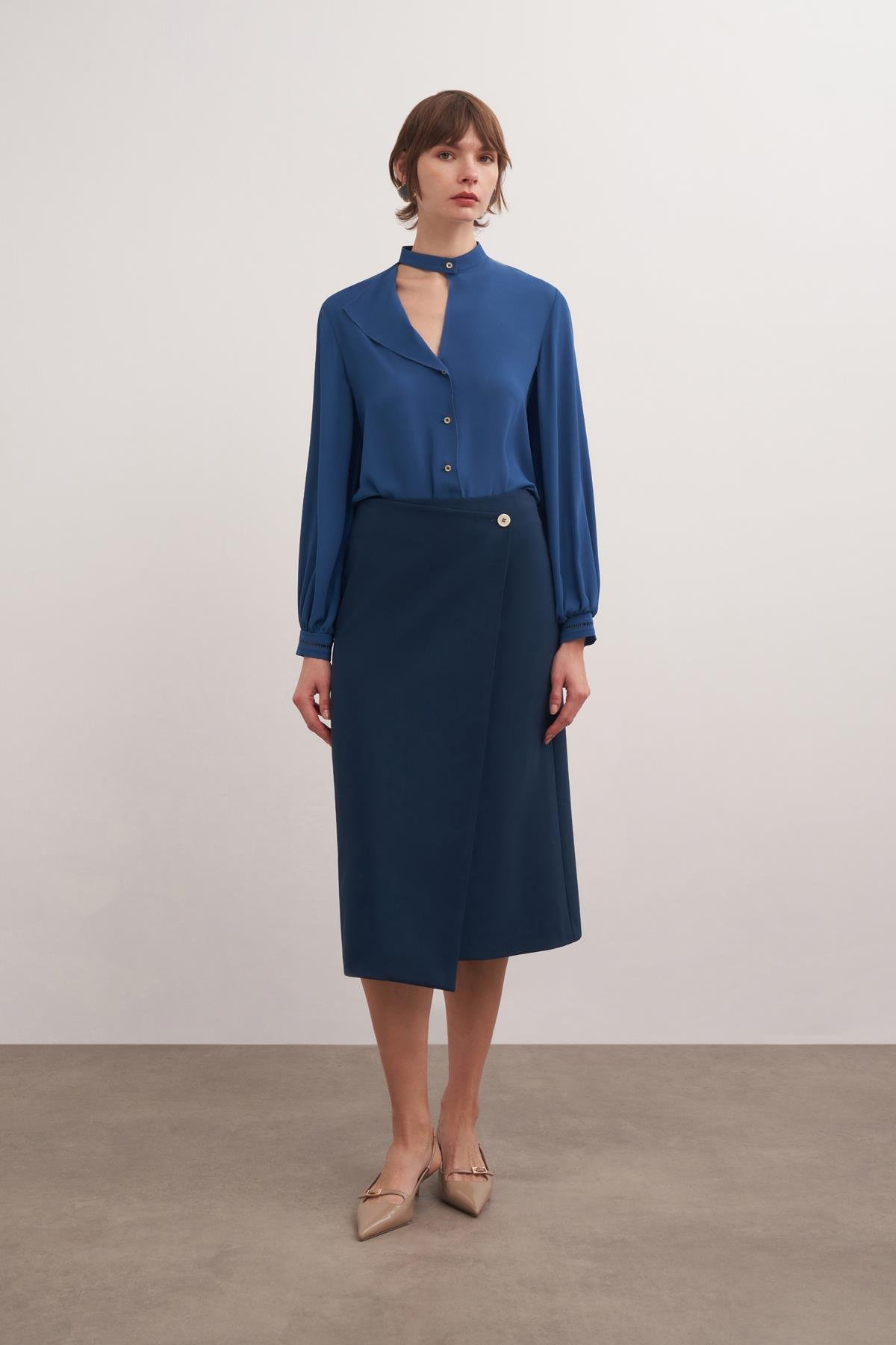 Cut Out Detaylı Bluz Koyu Yosun