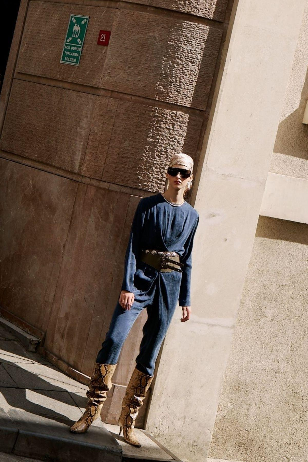 Drapaj Detaylı Tulum Lacivert