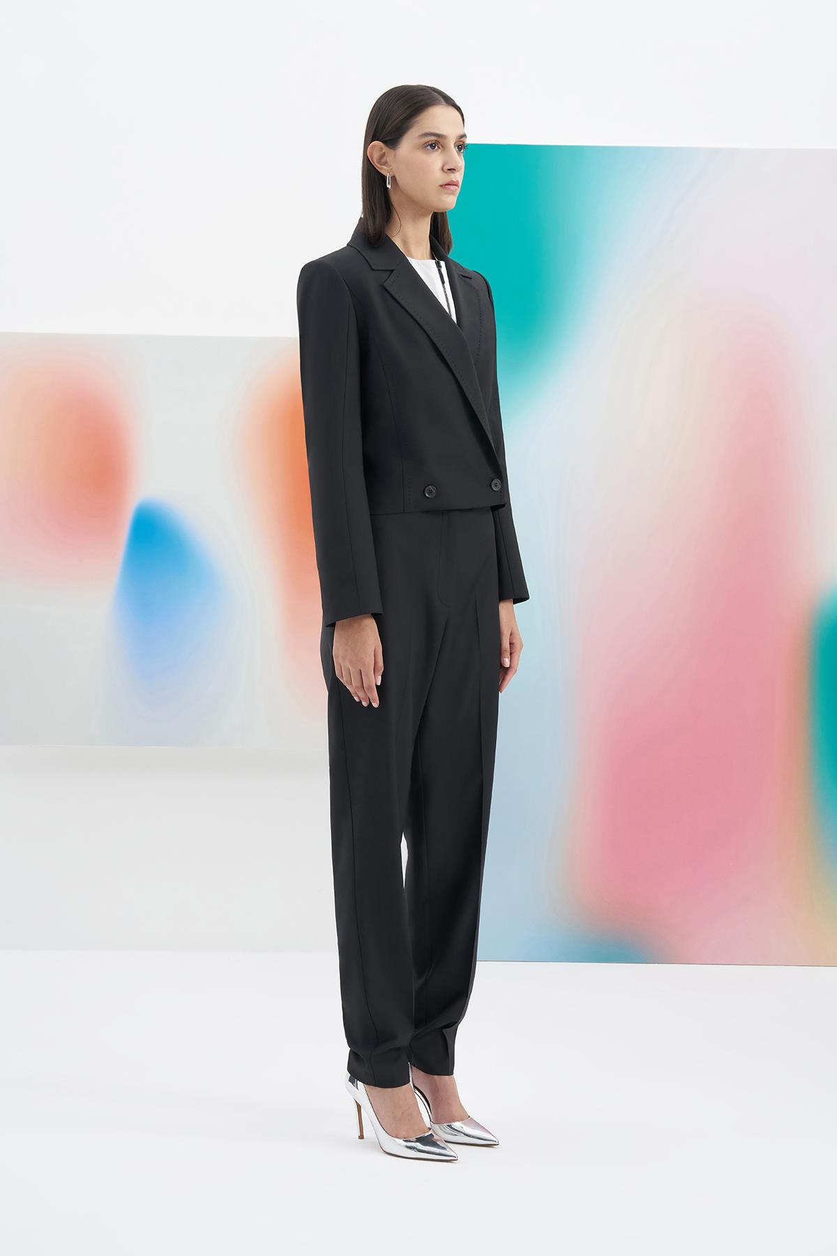 Kruvaze Kapama Yünlü Kısa Ceket Siyah