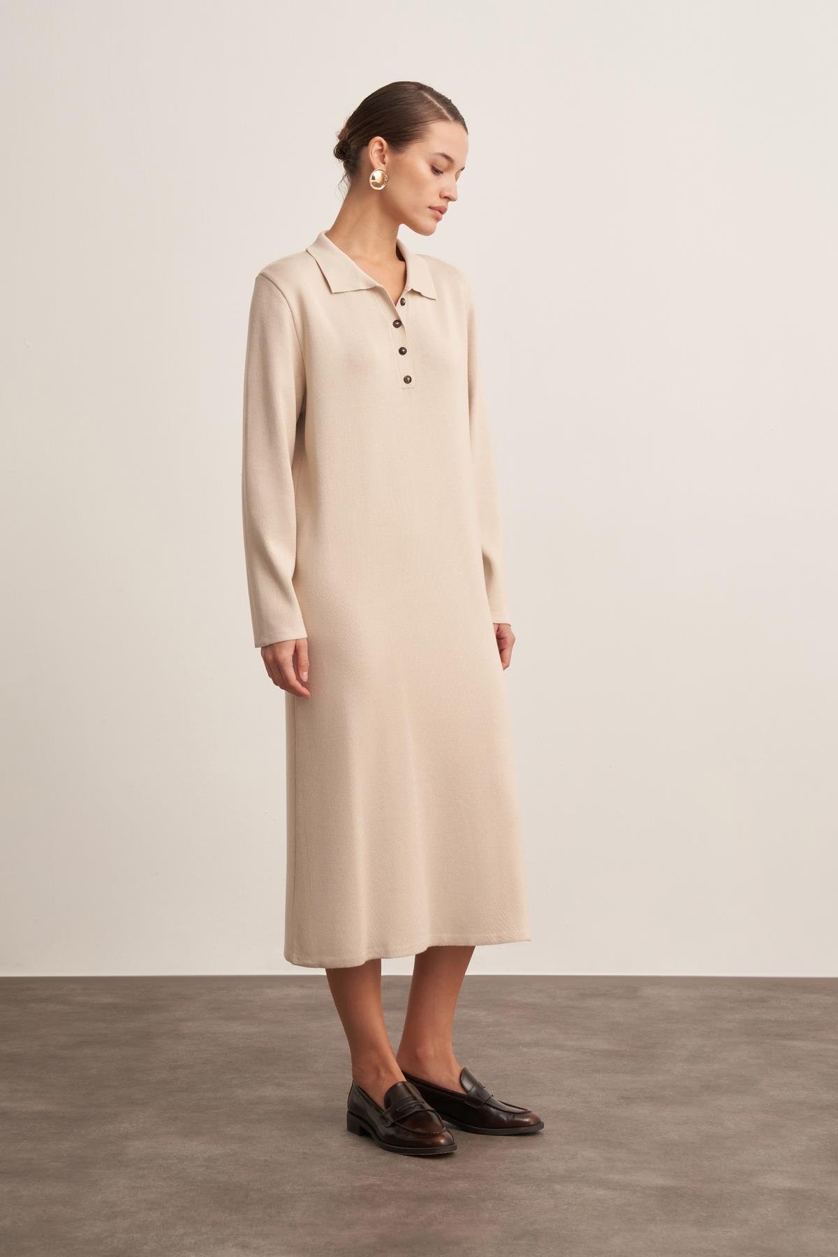 Polo Yaka Bej Midi Triko Elbise