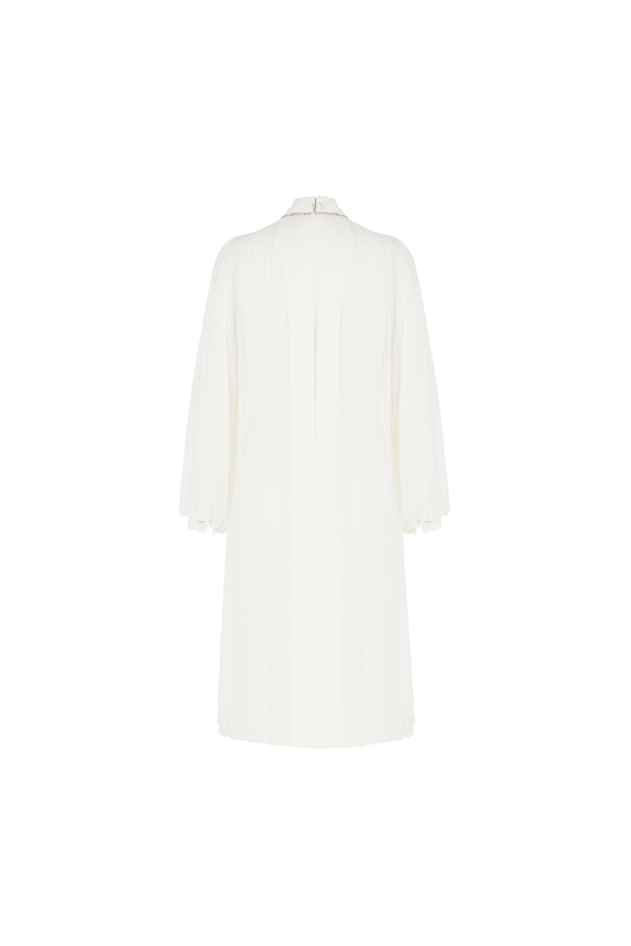 Yakası Su Yolu Kristal Taş İşlemeli Şifon Elbise Ekru