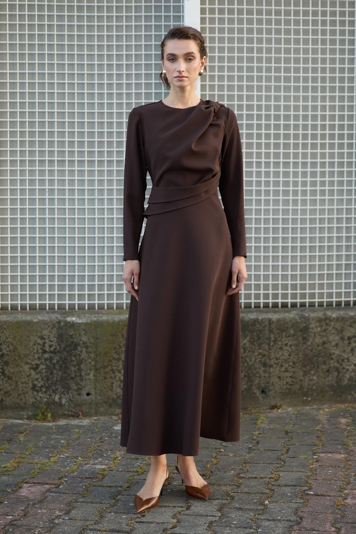 Almira Elbise-Kahve