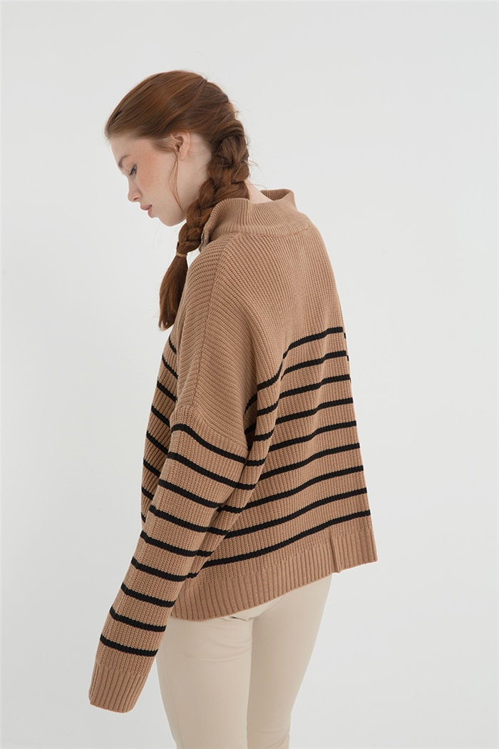 Avrile Kadın Çizgili Fermuarlı Triko Kazak CAMEL-SİYAH A92235-S
