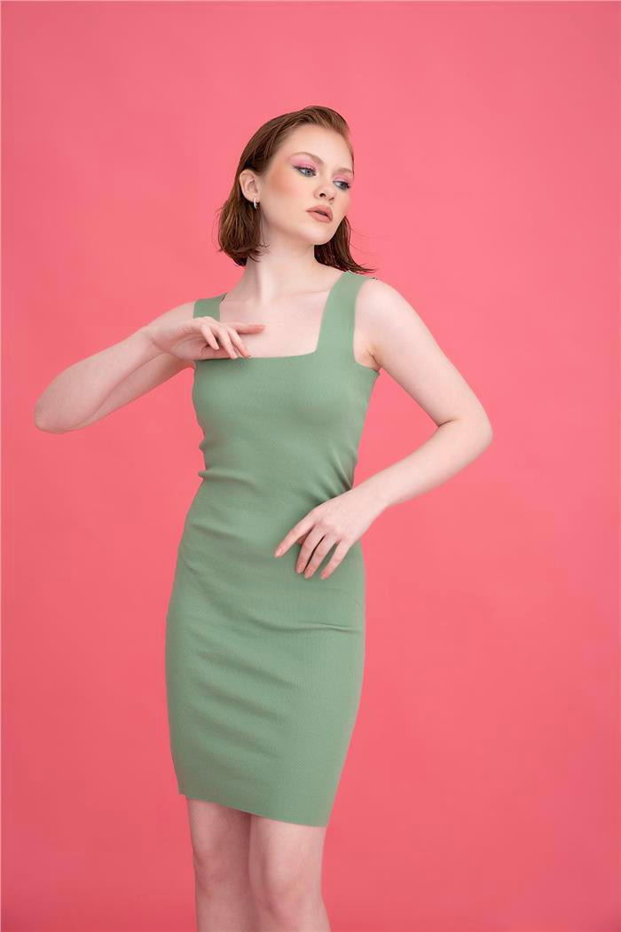 Avrile Kadın Kare Yaka Askılı Triko Elbise MİNT YEŞİLİ A90827