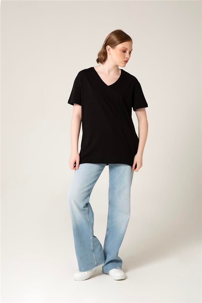 Avrile Kadın V Yaka Basic T-Shirt SİYAH A23-10115