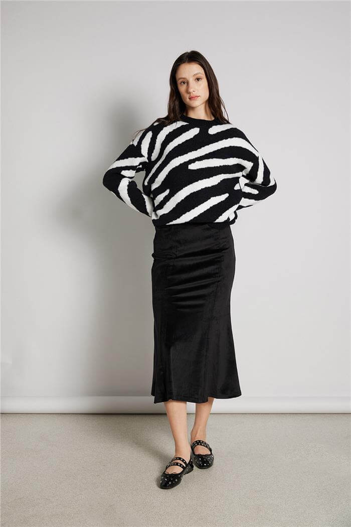 Avrile  ZEBRA DESEN TRİKO KAZAK SİYAH-BEYAZ A92602-S