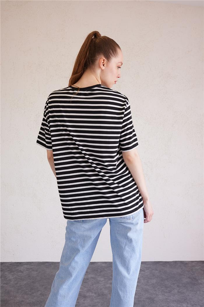 Nisan Kadın Çizgili Bisiklet Yaka T-Shirt SİYAH N23-1666