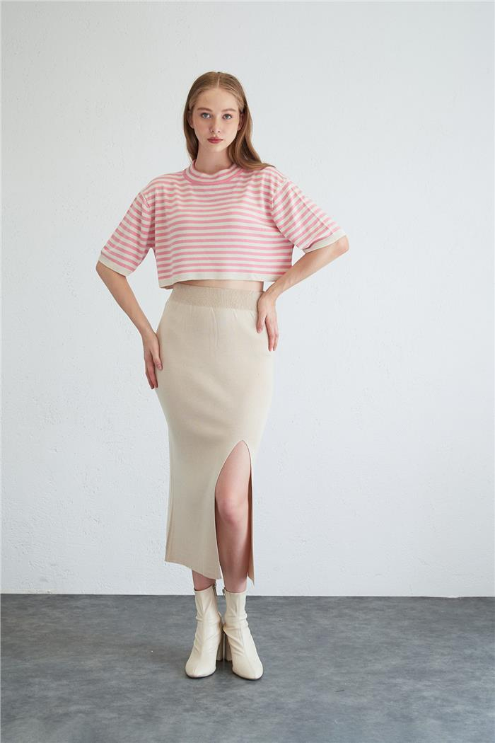 Nisan Kadın OVERSIZE TRİKO CROP TOP HAM EKRU-PEMBE TT4038-Z