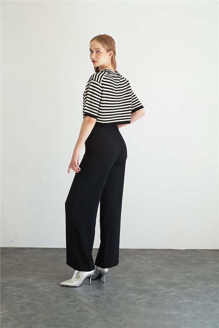 Nisan Kadın OVERSIZE TRİKO CROP TOP SİYAH-HAM EKRU TT4038-Z