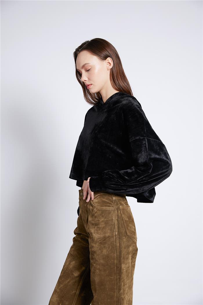 Nisan  KAPÜŞONLU UZUN KOLLU SWEATSHIRT SİYAH N25-2056