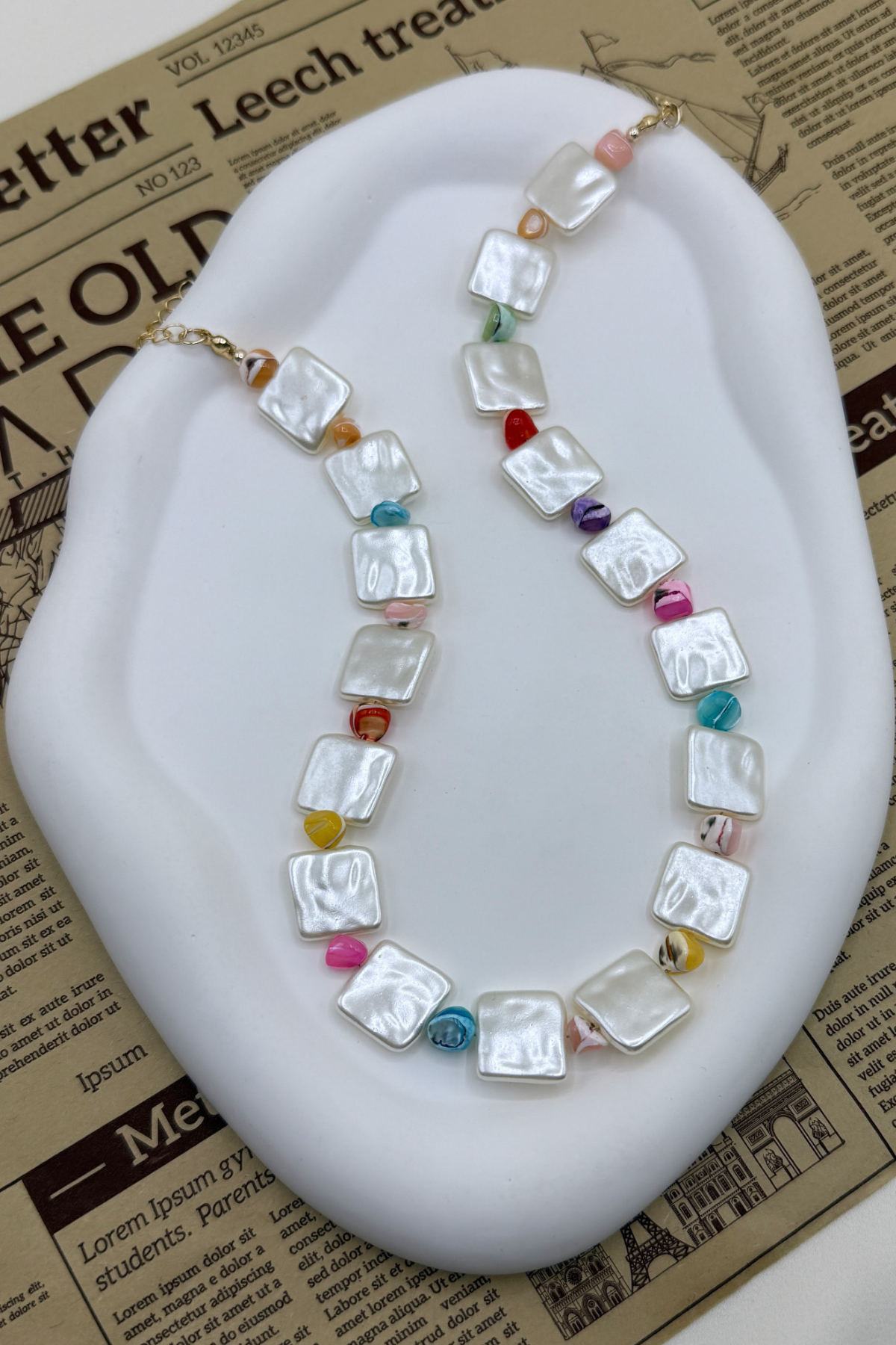 2AE4C392- PREMIUM KALİTE AKRİLİK BAROK İNCİLİ KOLYE