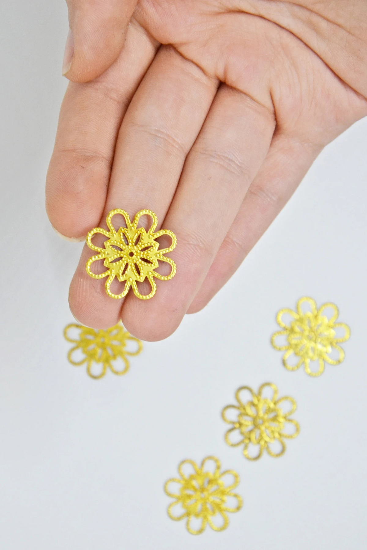 HAM PİRİNÇ FİLİGRAN (100 AD) 25x25 mm