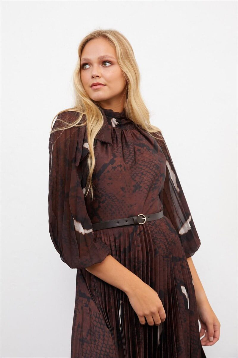 Kahve Floral Desenli Kemerli Piliseli ElbiseST050W40375007