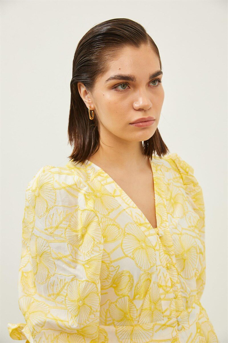 Sarı Şal Desenli Düğme Detaylı Midi ElbiseST060S40130701