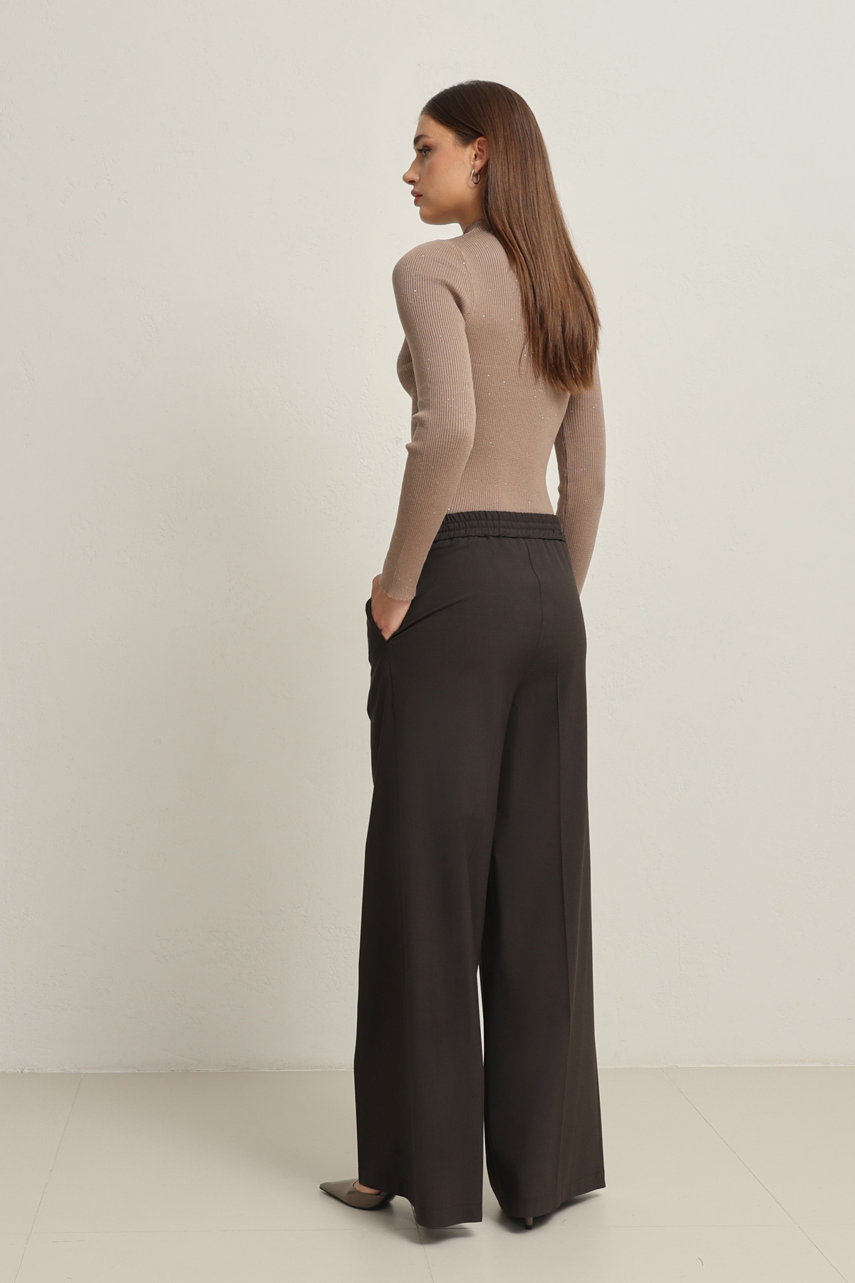Acı-Kahve Belden Lastikli Rahat Kesim Geniş Paça  Pantolon Kadın Pantolon modelleri