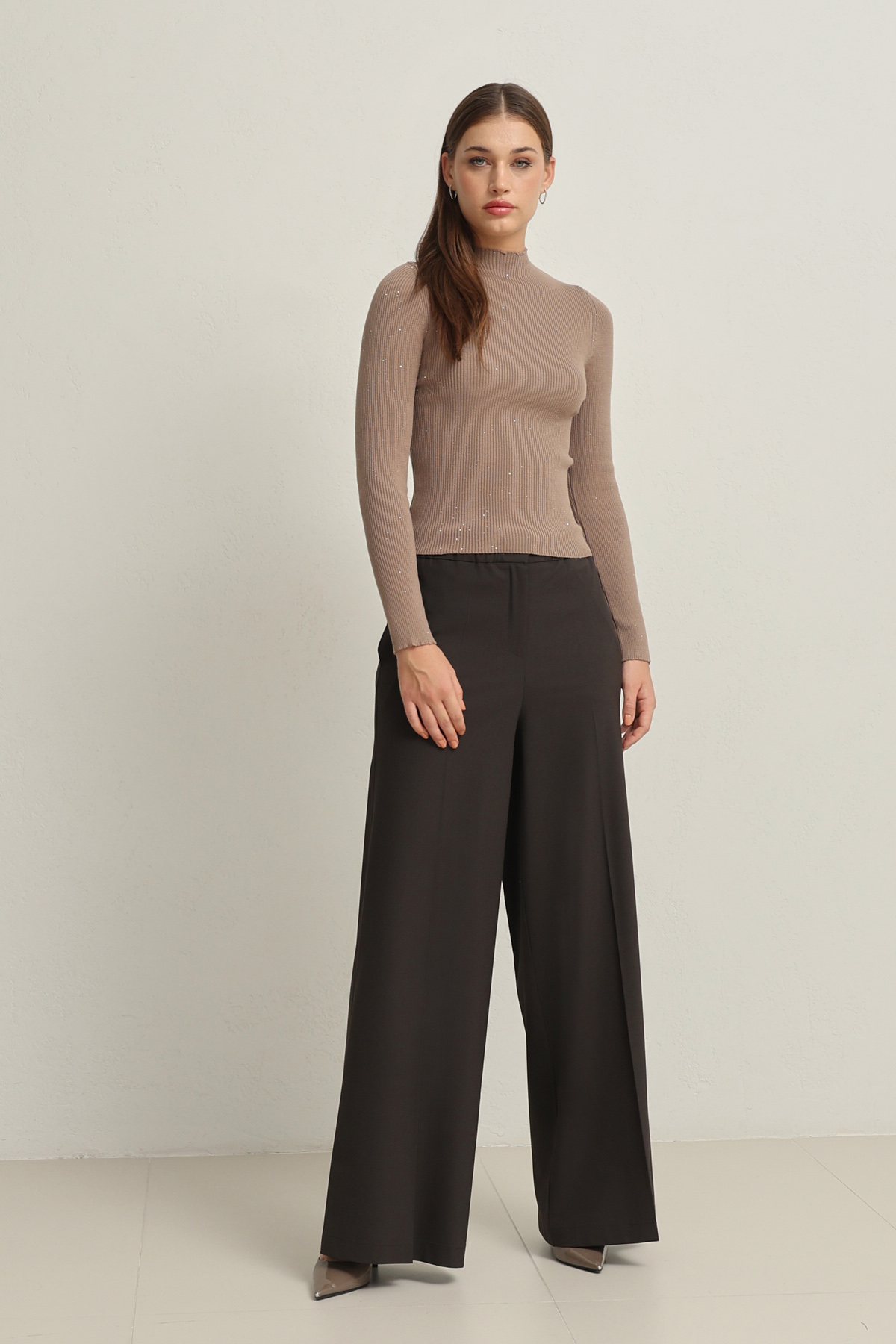 Acı-Kahve Belden Lastikli Rahat Kesim Geniş Paça  Pantolon Kadın Pantolon modelleri