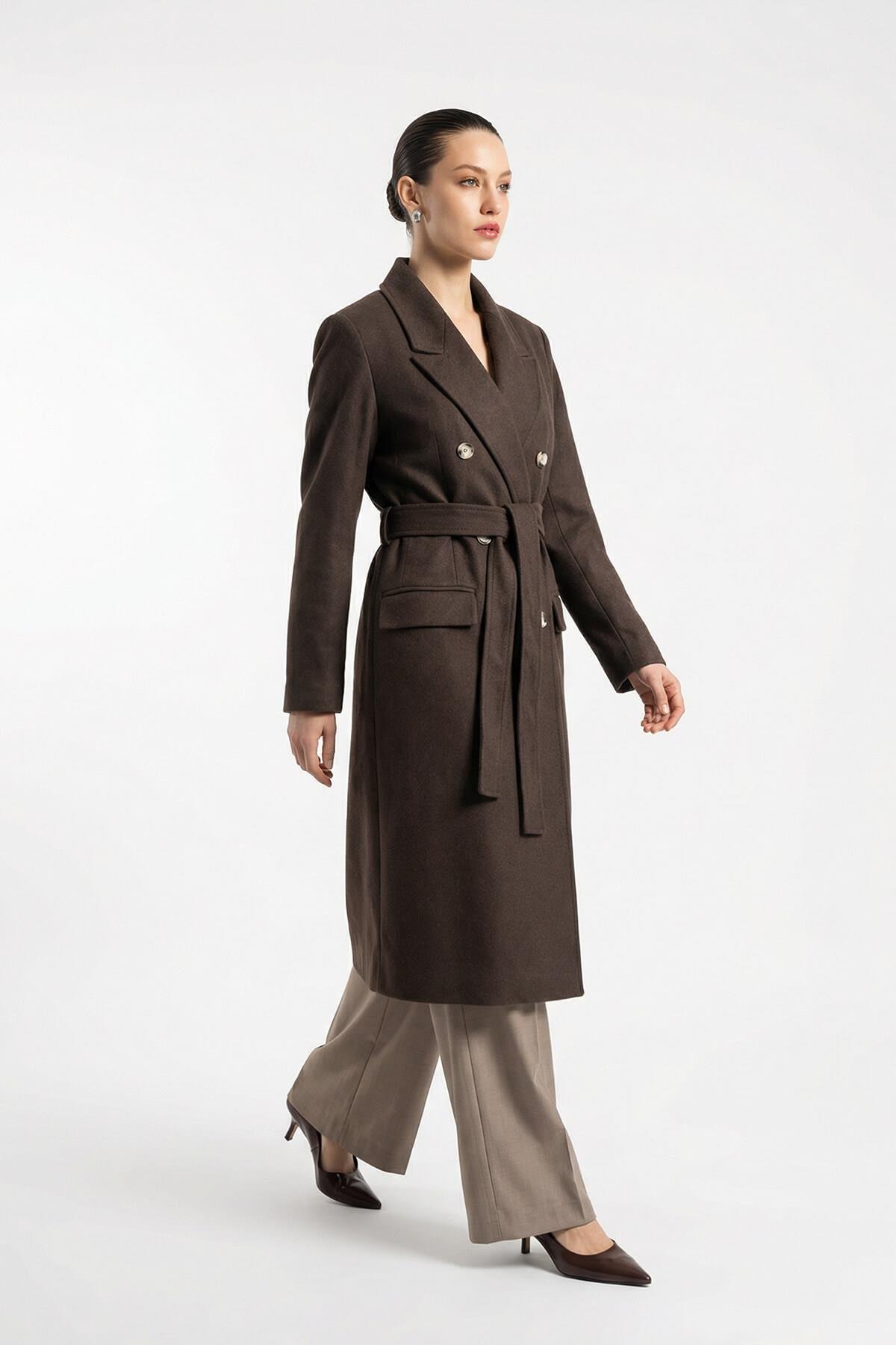 Acı-Kahve Düğme Detaylı Kuşaklı Uzun Kaban Kadın Kaban modelleri