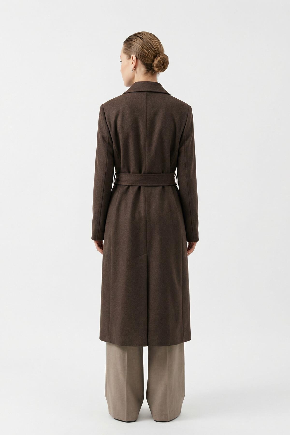 Acı-Kahve Düğme Detaylı Kuşaklı Uzun Kaban Kadın Kaban modelleri