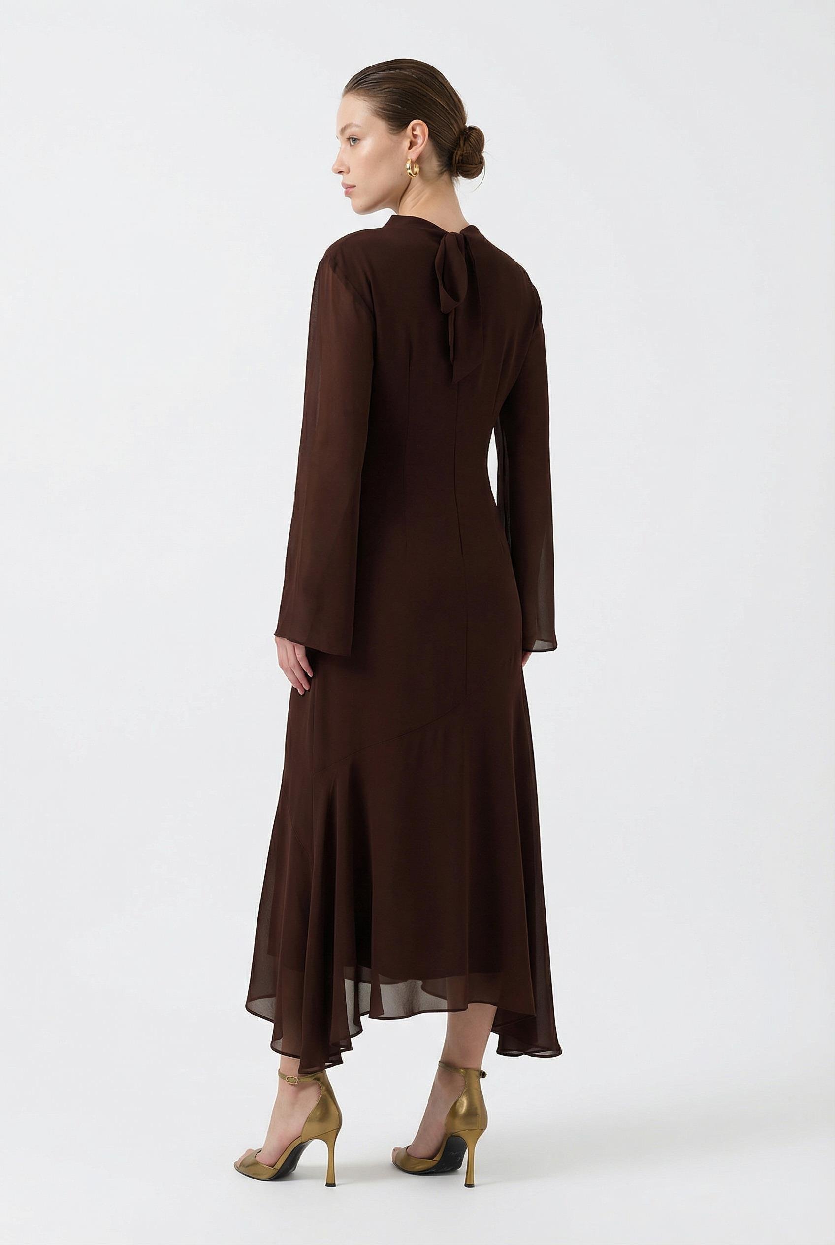 Acı-Kahve Tam Kalıp Rahat Kesim Boyun Ve Etek Detaylı Elbise Kadın Günlük Elbise modelleri