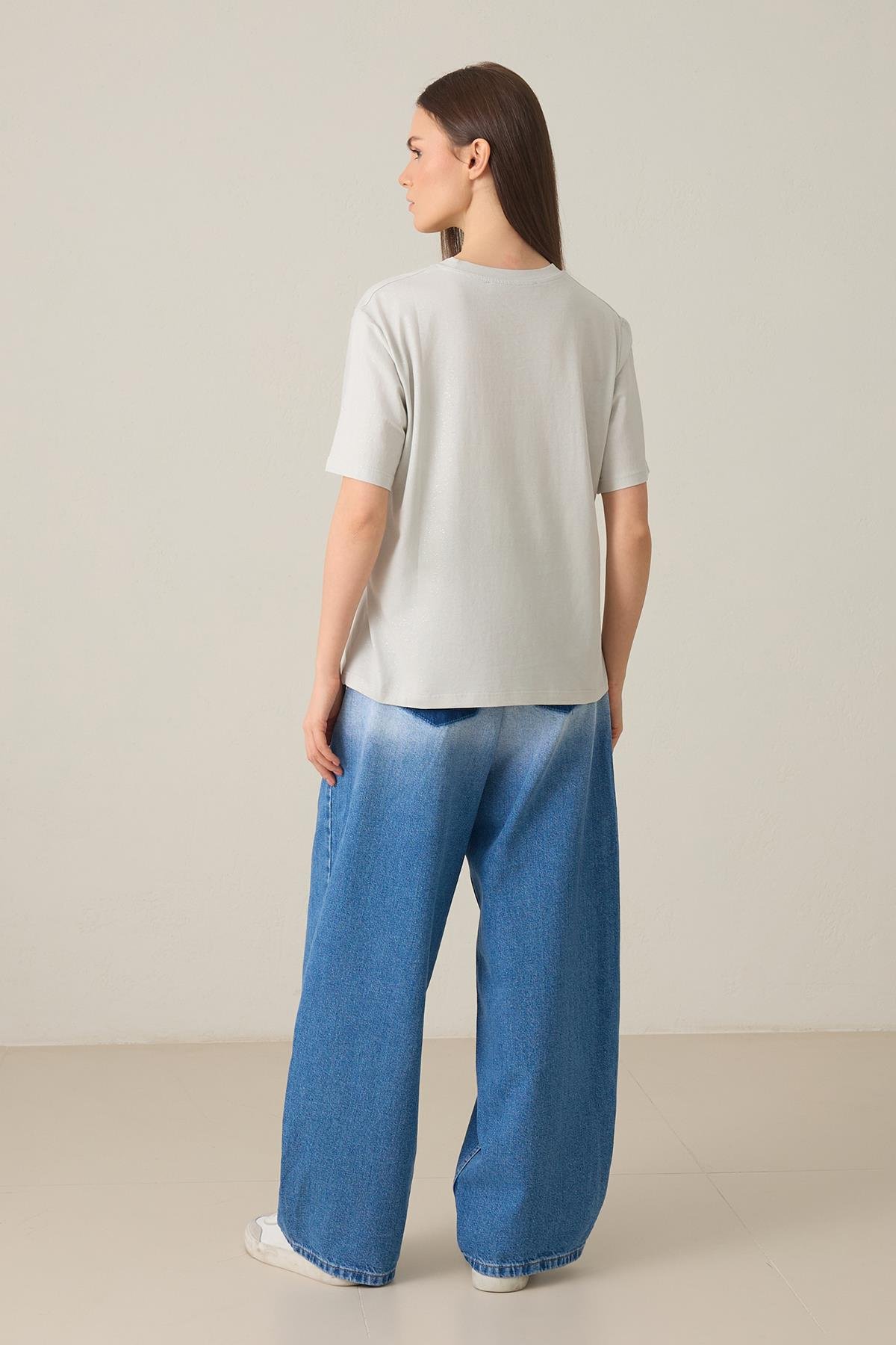 Açık Taş %100 Pamuklu Bisiklet Yaka Basic T-Shirt Kadın T-Shirt modelleri