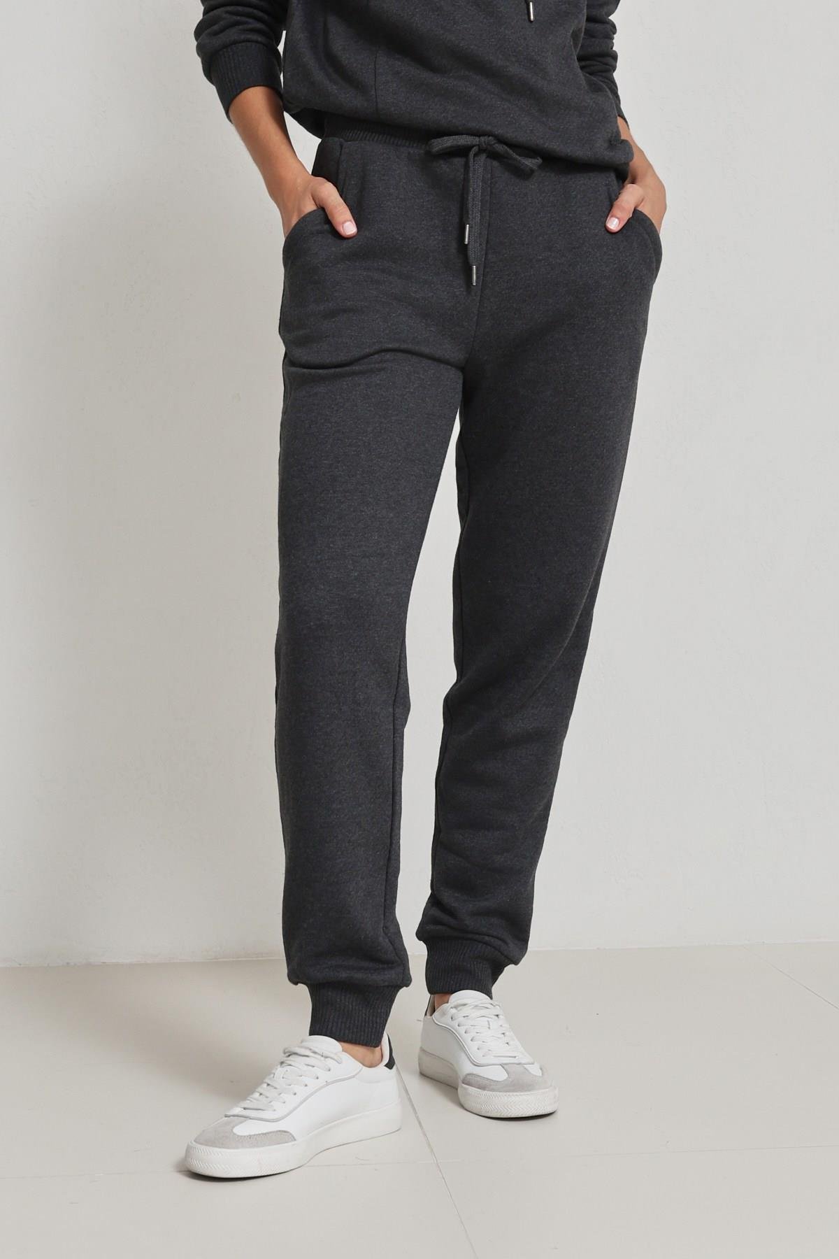 Antrasit Kapüşon Detaylı Eşofman Takımı Kadın Eşofman Takımı modelleri