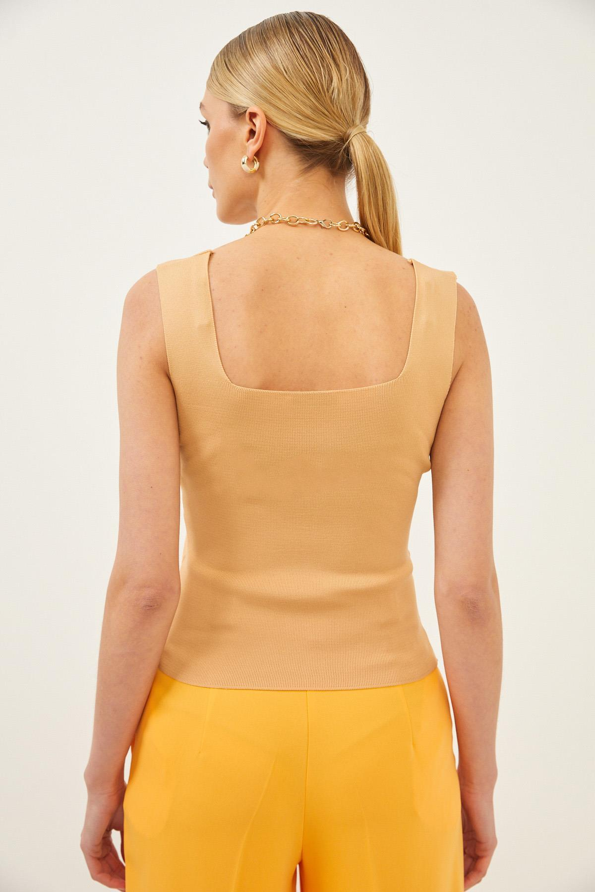 Bal Kare Yaka Kalın Askılı Triko Kadın Triko modelleri