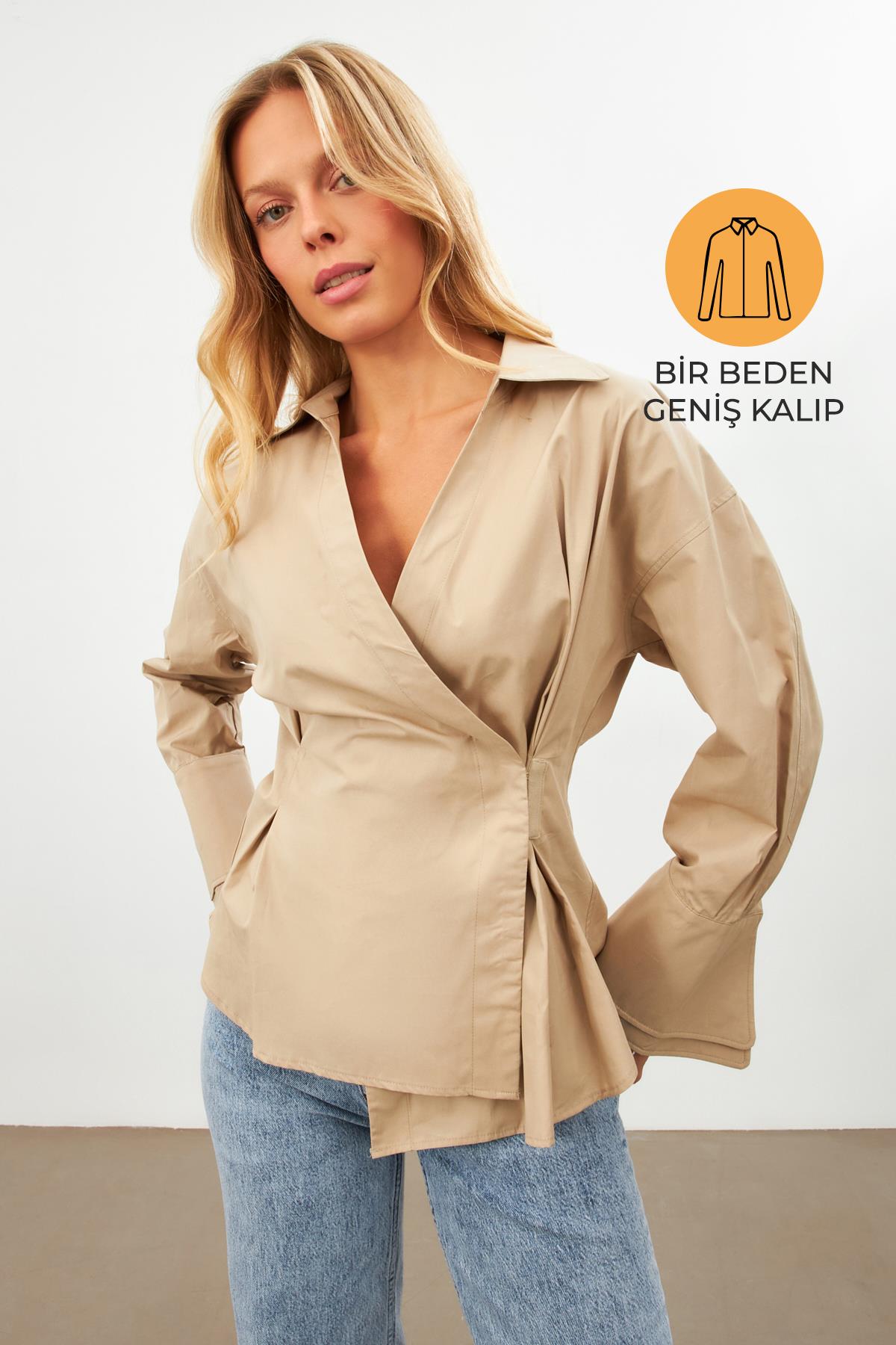 Bej Belden Detaylı Asimetrik Kapamalı Uzun Kollu Geniş Kesim Gömlek Kadın Gömlek modelleri