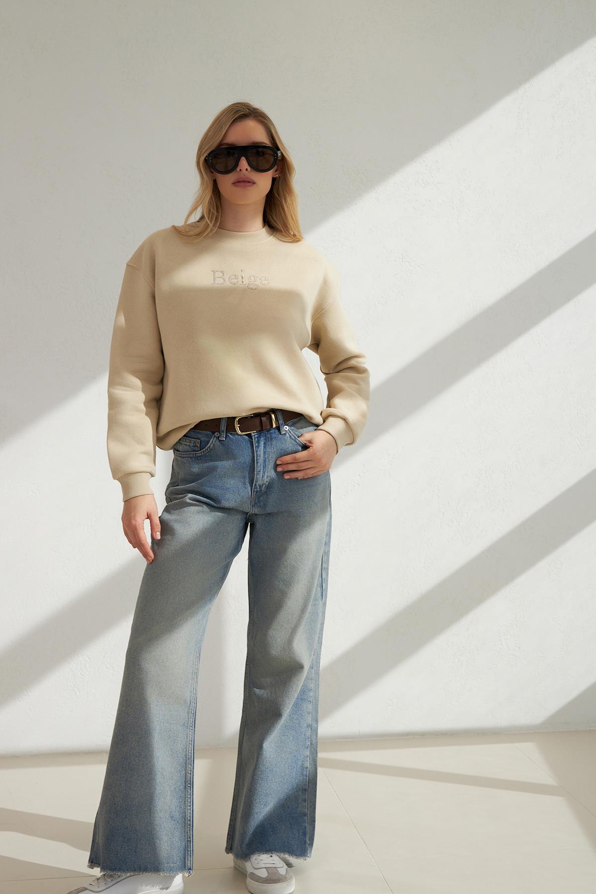 Bej Bisiklet Yaka Baskı Detaylı Uzun Kollu Sweatshirt Kadın Kategorisiz modelleri