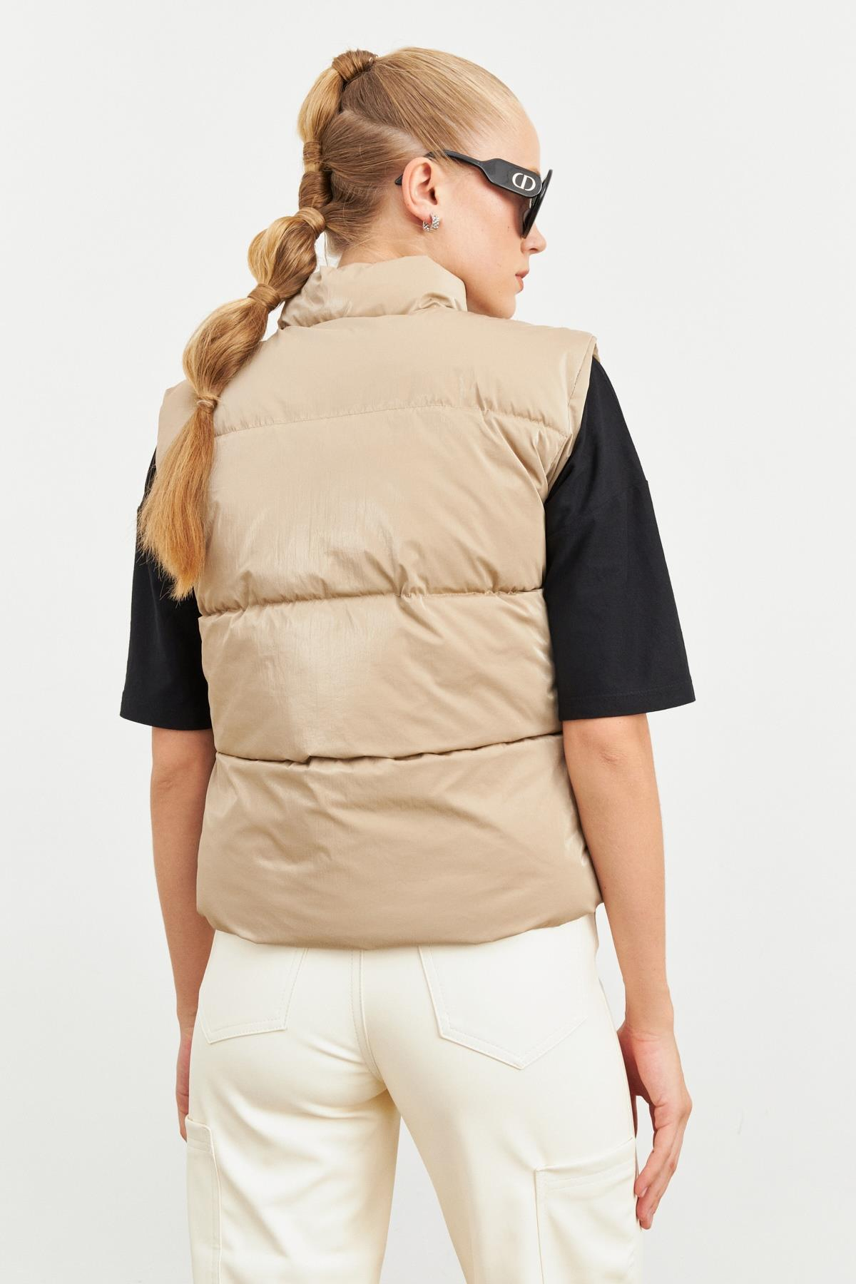 Bej Cepli Şişme Yelek Kadın Yelek modelleri