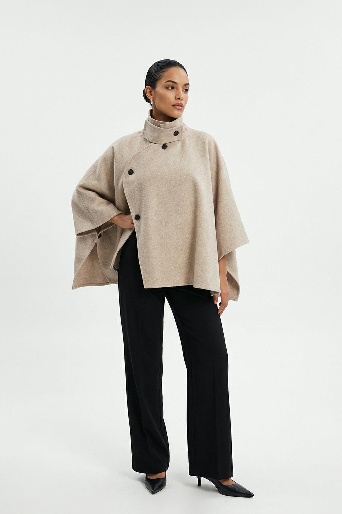 Bej Düğme Detaylı Panço Kaban Kadın Kaban modelleri