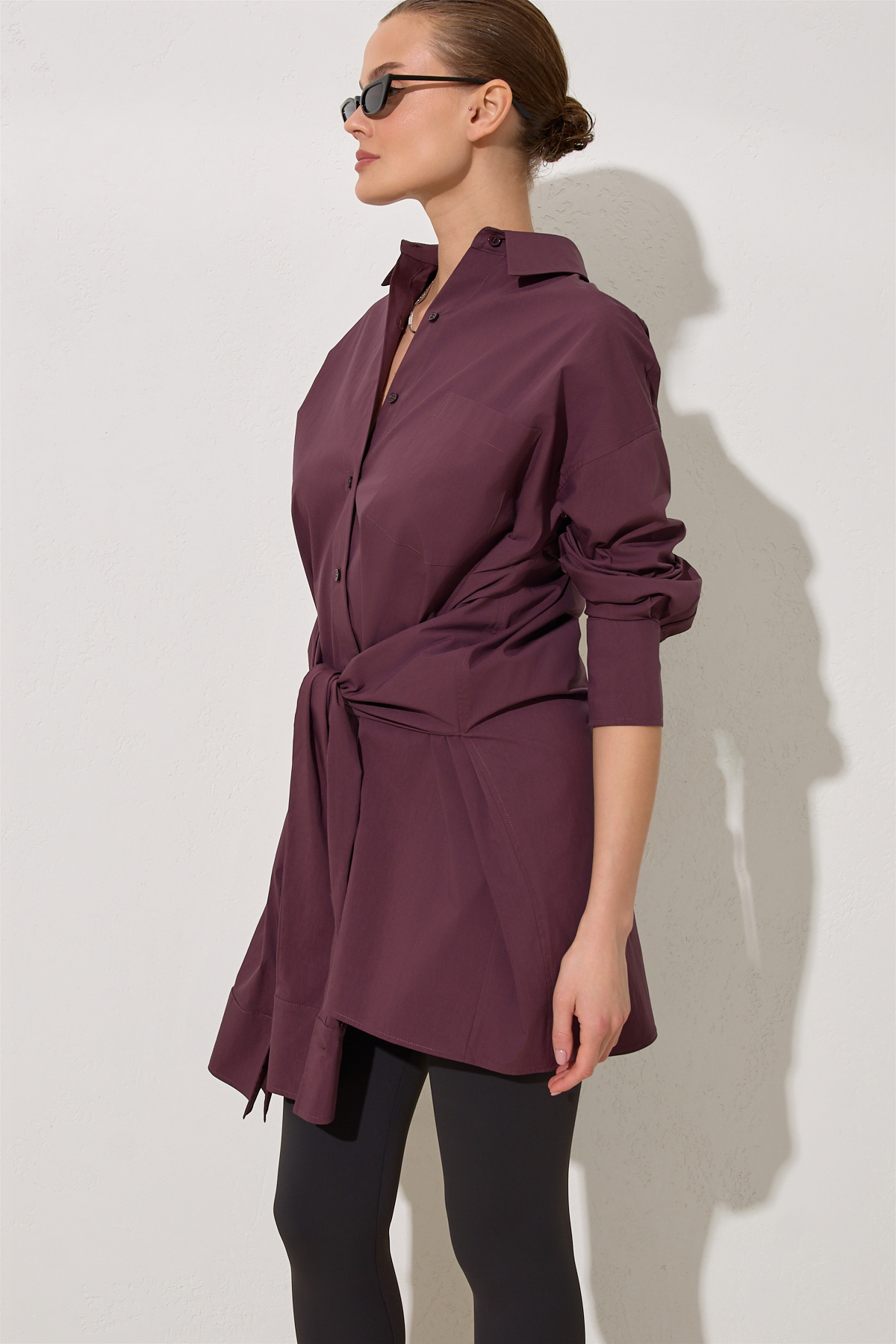 Bordo %100 Pamuklu Belden Bağlama Detaylı Uzun Kollu Gömlek Kadın Gömlek modelleri