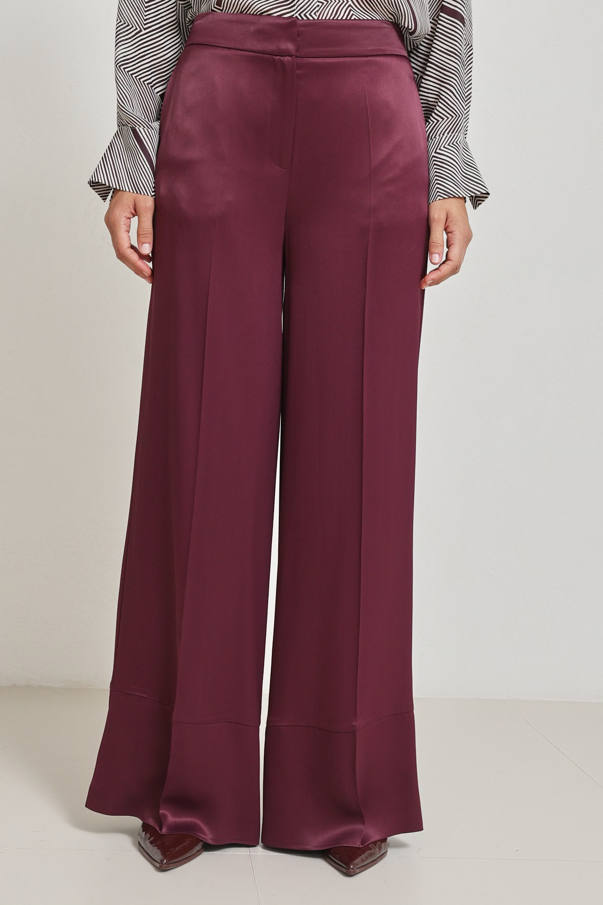 Bordo Paça Detaylı Rahat Kesim Geniş Paça  Pantolon Kadın Pantolon modelleri