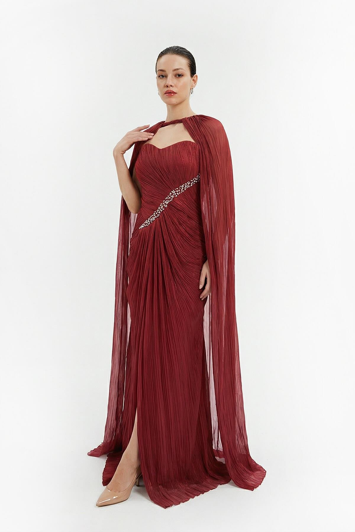 Bordo Straplez Yaka Detaylı Dökümlü Abiye Elbise Kadın Abiye Elbise modelleri