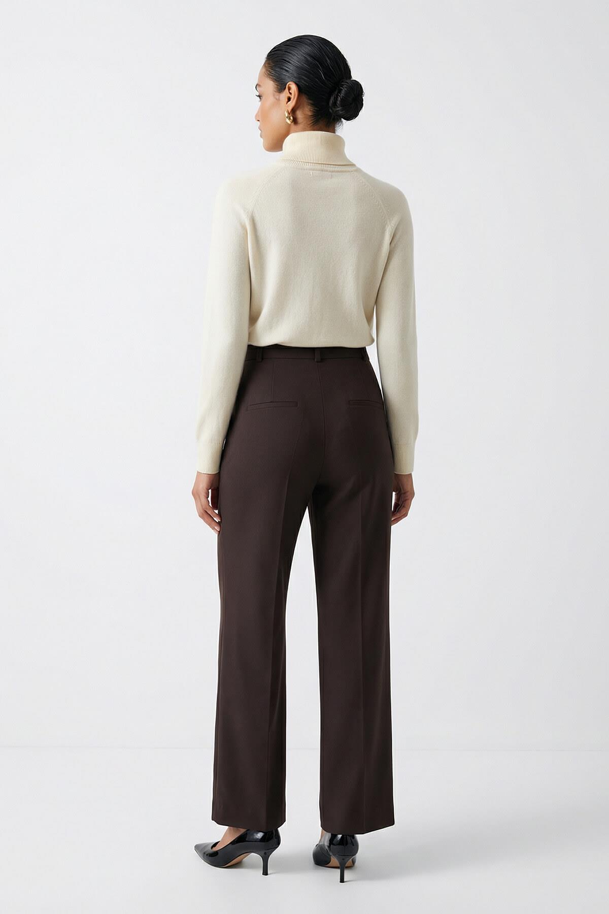 Çikolata Kemer Detaylı Tam Kalıp Pantolon Kadın Pantolon modelleri