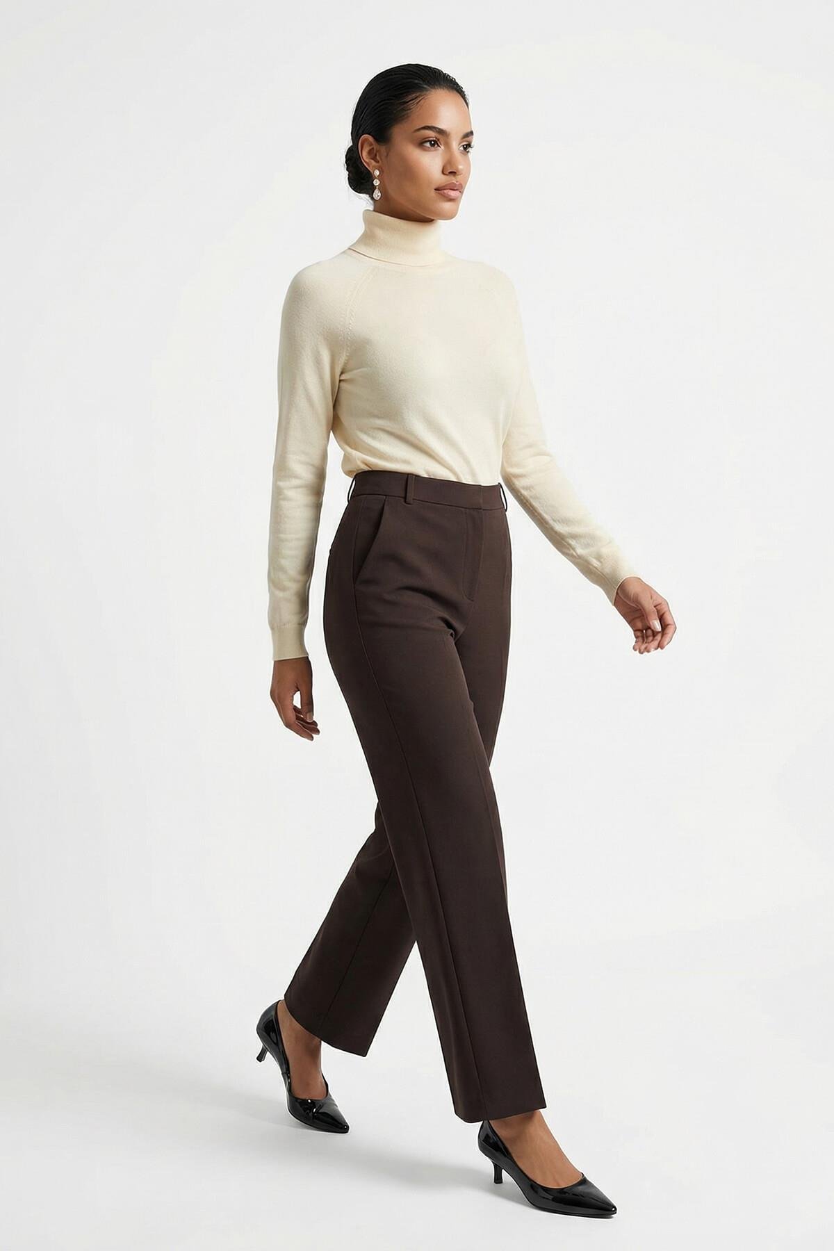 Çikolata Kemer Detaylı Tam Kalıp Pantolon Kadın Pantolon modelleri