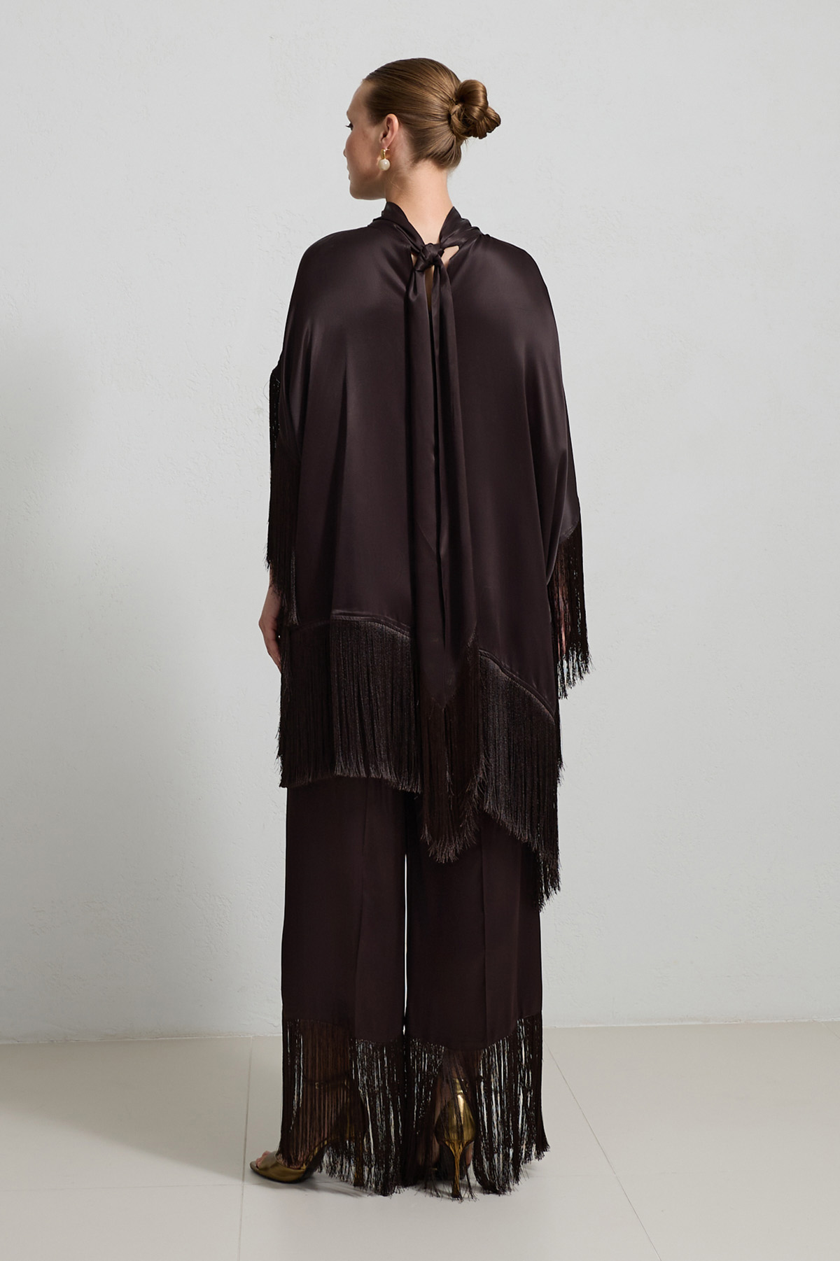 Çikolata Püskül Detaylı Bluz Ve Pantolonlu Takım Kadın Abiye Elbise modelleri