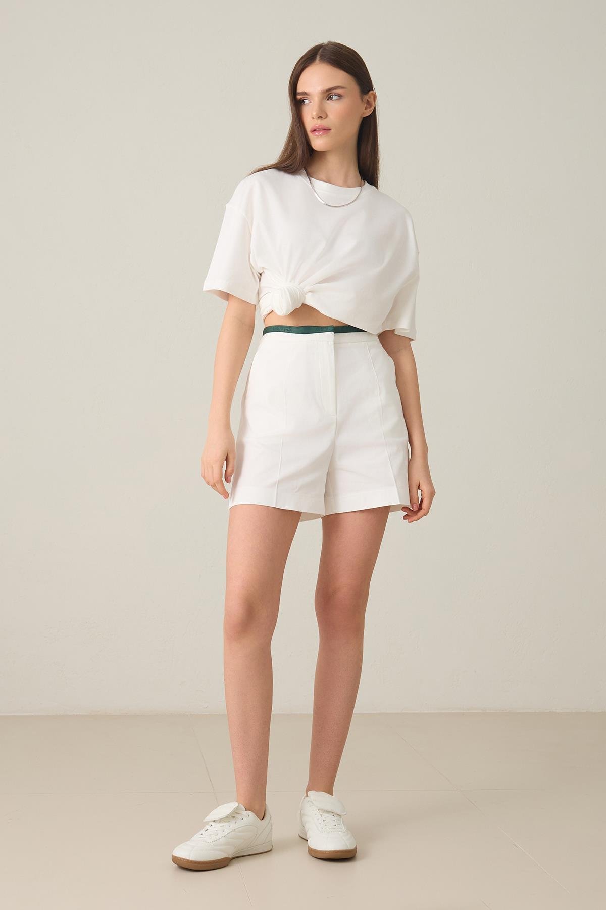 Ekru %100 Pamuk Belden Şerit Detaylı Rahat Kesim Mini Şort Kadın Şort modelleri