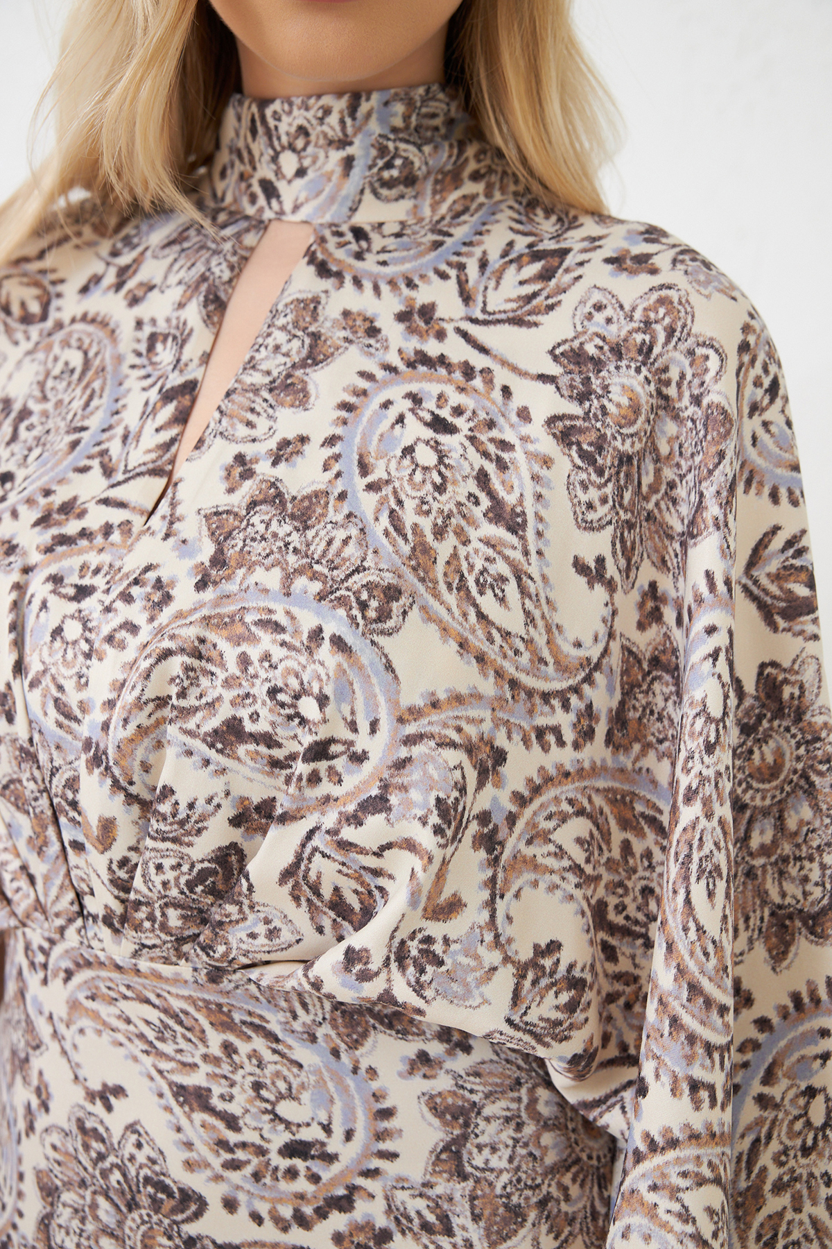 Ekru Balıkçı Yaka Boyun Ve Kol Detaylı Uzun Boy Elbise Kadın Günlük Elbise modelleri