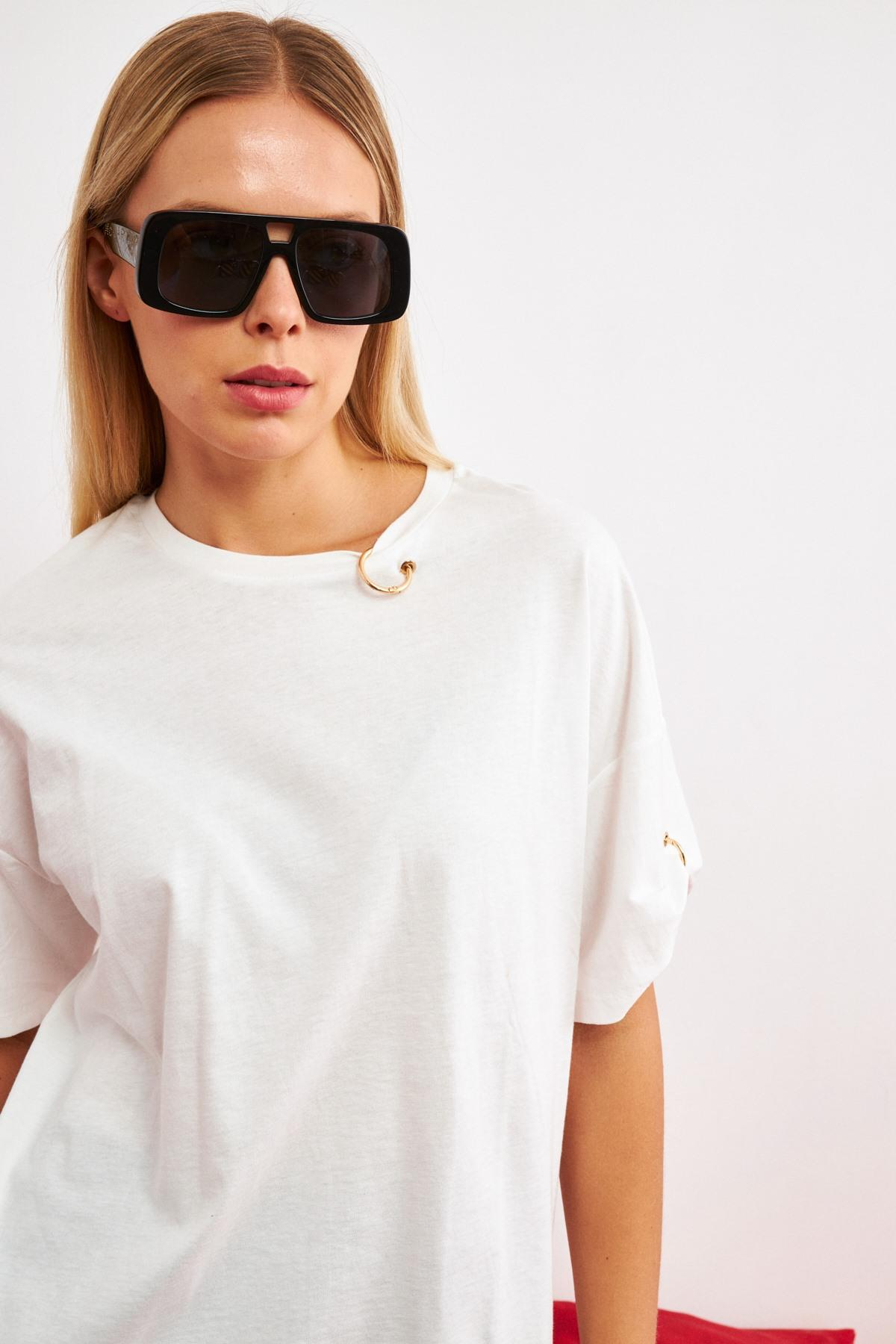 Ekru Bisiklet Yaka Oversize Düz T-Shirt Kadın T-Shirt modelleri