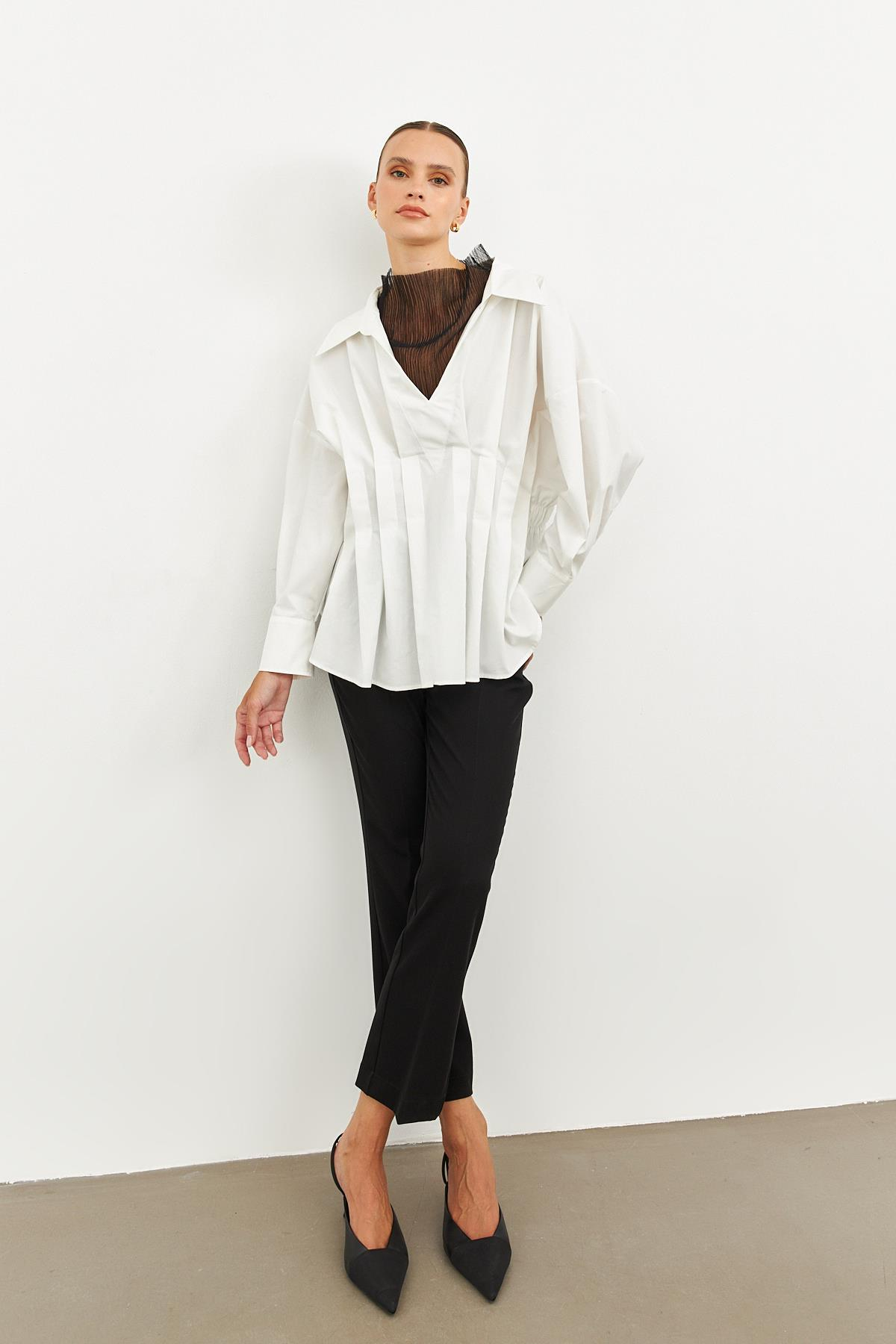 Ekru V Yaka Pileli Gömlek Detaylı Uzun Kollu Bluz Kadın Kategorisiz modelleri