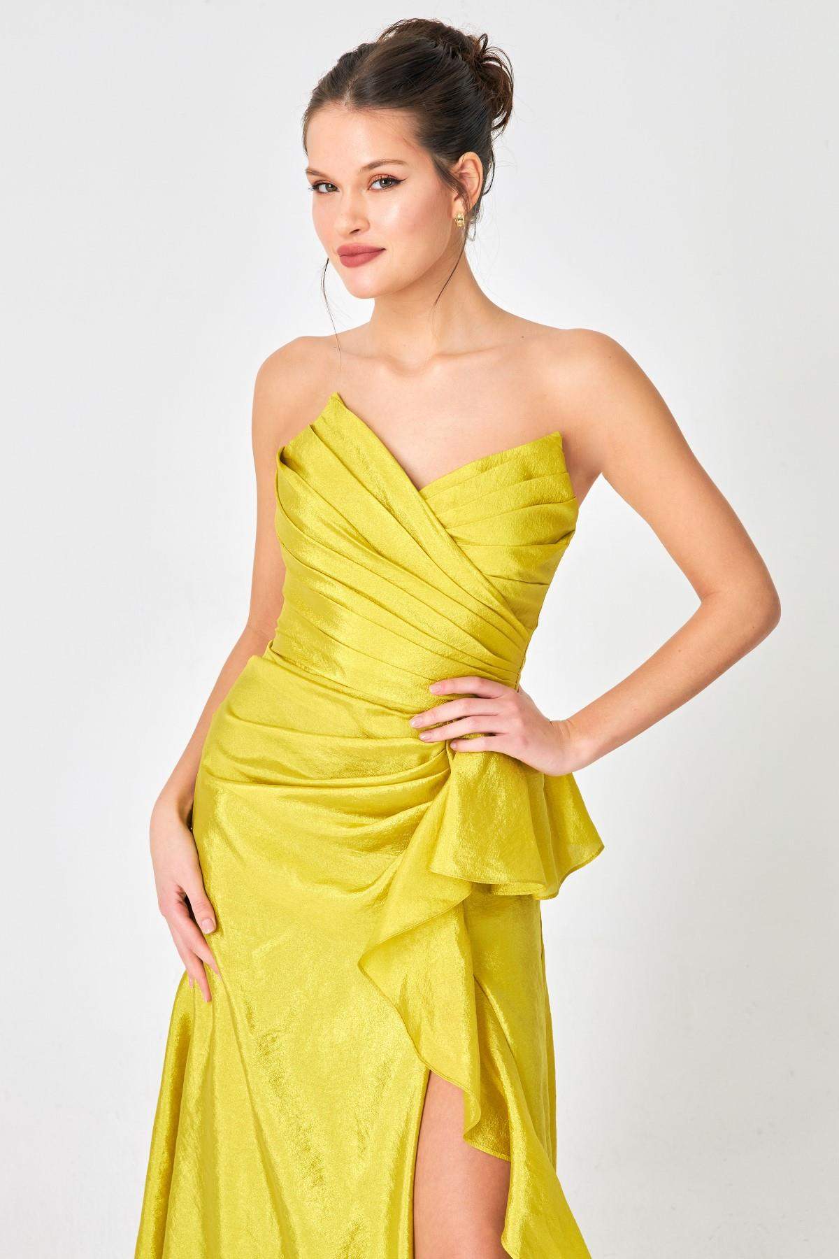 Elma Yeşili Saks Fırfır Detaylı Straplez Abiye Kadın Kategorisiz modelleri