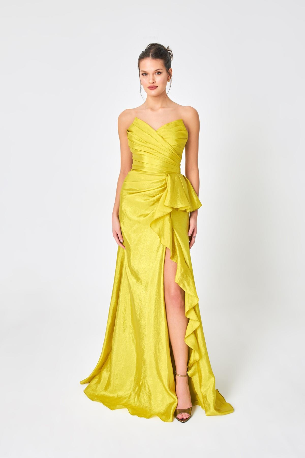 Elma Yeşili Saks Fırfır Detaylı Straplez Abiye Kadın Kategorisiz modelleri