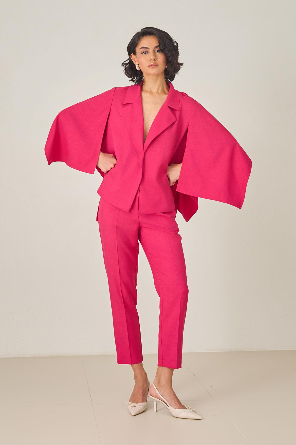 Fuşya Cep Ve Kol Detaylı Asimetrik Yaka Ceket Kadın Kategorisiz modelleri